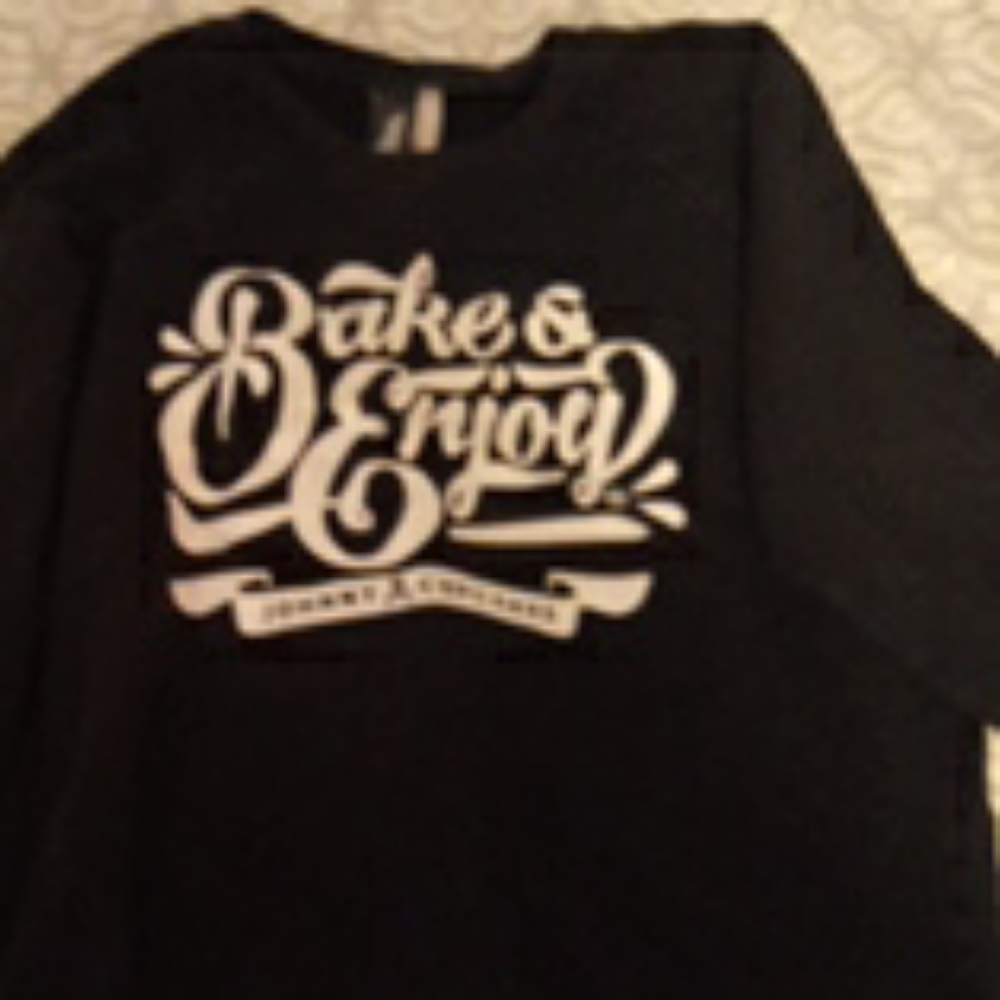 Bake and enjoy sweater